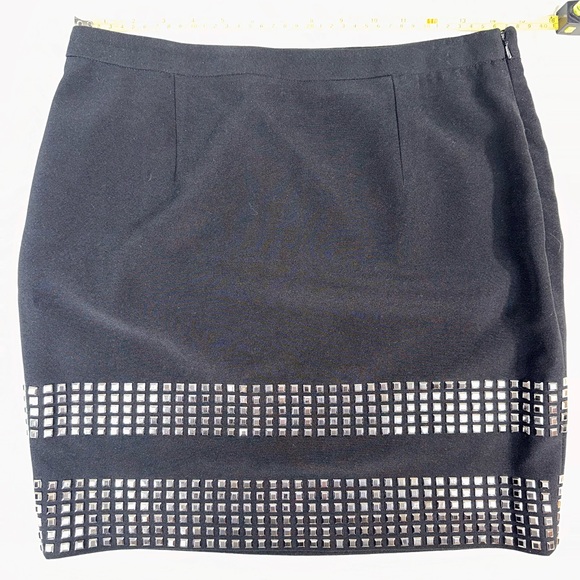 MICHAEL Michael Kors Studded Mini Skirt Size 6 - Picture 3 of 7